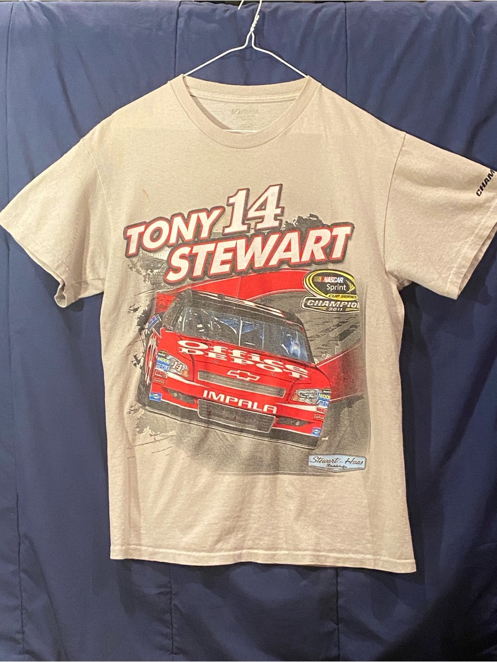 NASCAR Tony Stewart #14 Graphic Tee - Racing Red Car - Medium